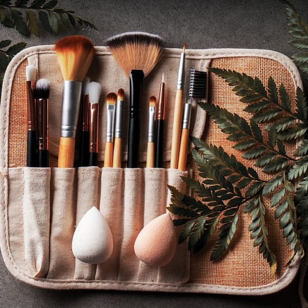 flatlay-makeup-beauty-cosmetics